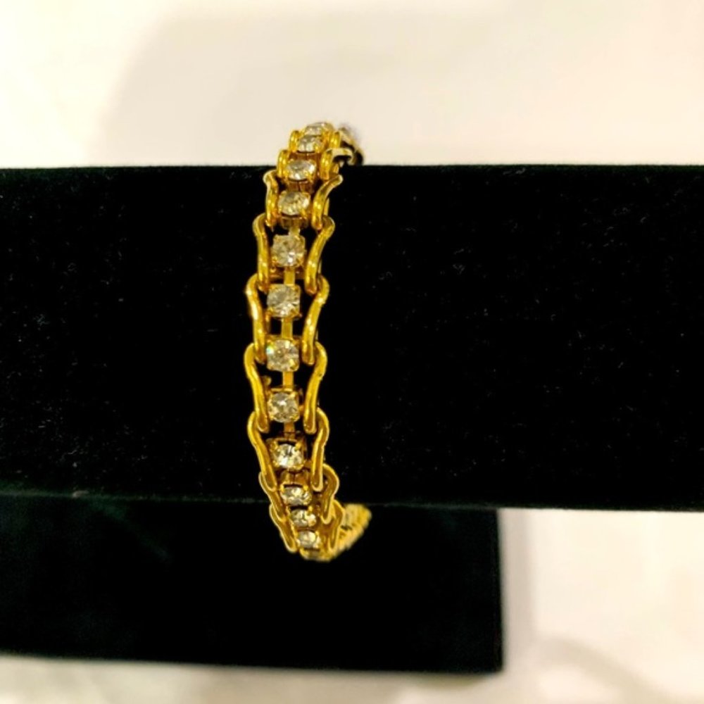 Women’s Golden Diamond Bracelet